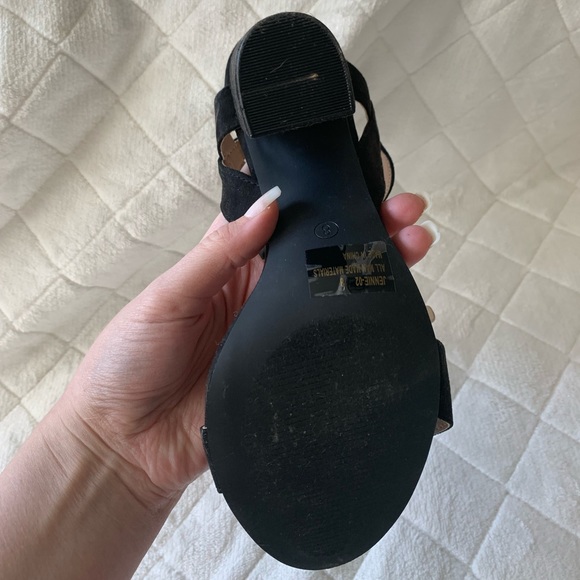 Lace Up Heels 🖤 - Picture 5 of 5